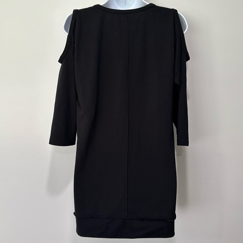 Cold shoulder sweater - Picture 3 of 4